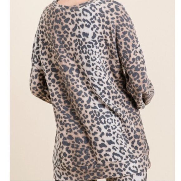 NWT BOUTIQUE ANIMAL PRINT SUPER SOFT OVERSIZED SASSY LOUNGE OR WEAR OUT!! - Picture 7 of 13